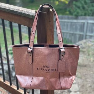 NWT Coach Glitter Ferry Patent Tote